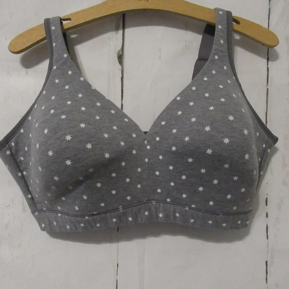 Cacique Bra 40DDD Gray Lightly Lined No Wire Wire Free Star Print Plus Size